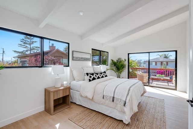 462 Hampstead Way, Santa Cruz, CA 95062