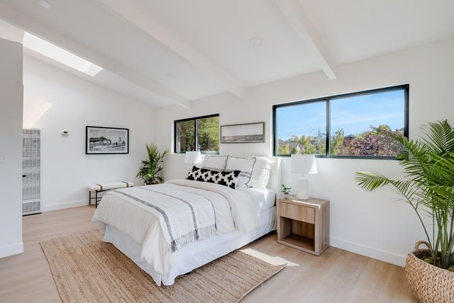 462 Hampstead Way, Santa Cruz, CA 95062