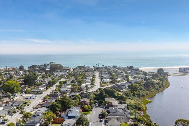 462 Hampstead Way, Santa Cruz, CA 95062