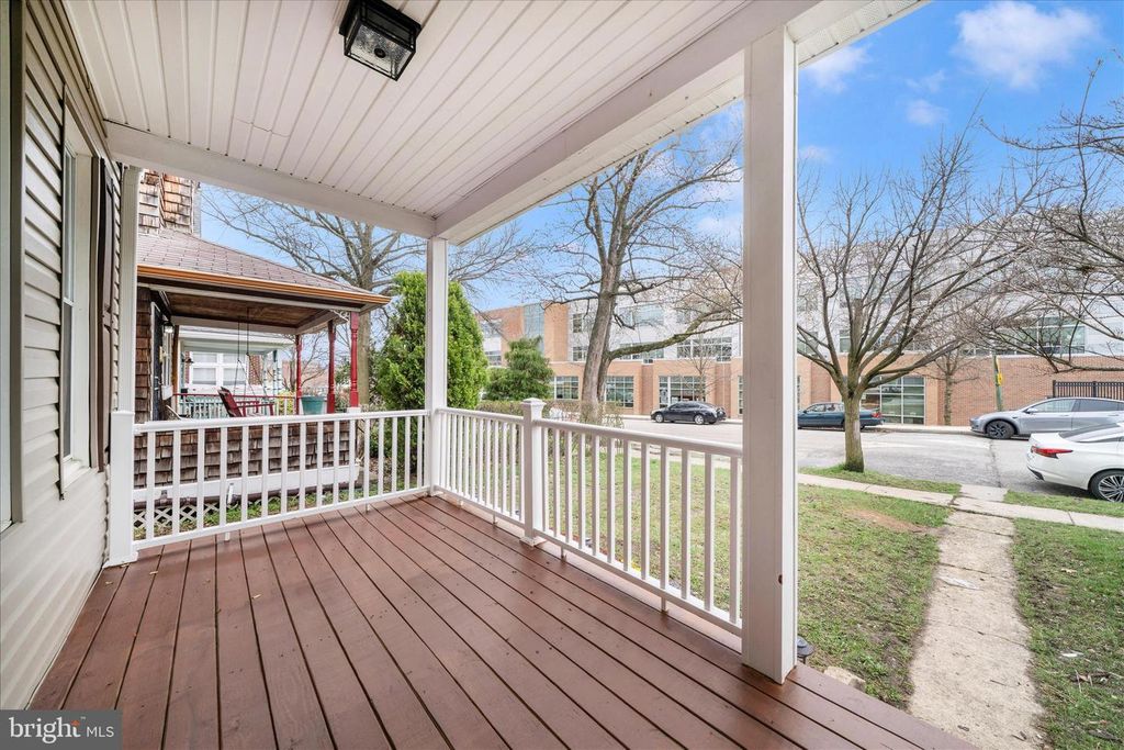 Image 113 of property listing at 728 E 35TH ST, Baltimore, MD 21218