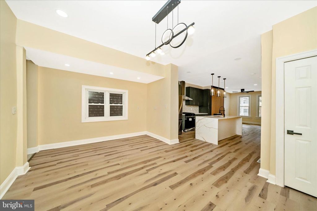 Image 16 of property listing at 728 E 35TH ST, Baltimore, MD 21218