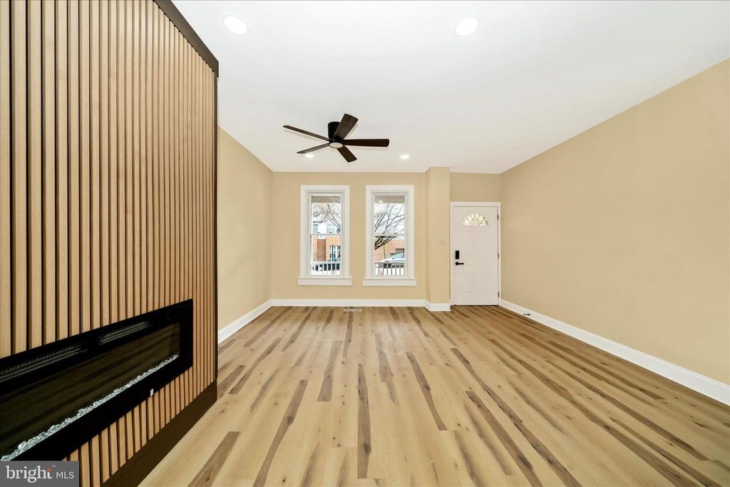 Image 60 of property listing at 728 E 35TH ST, Baltimore, MD 21218