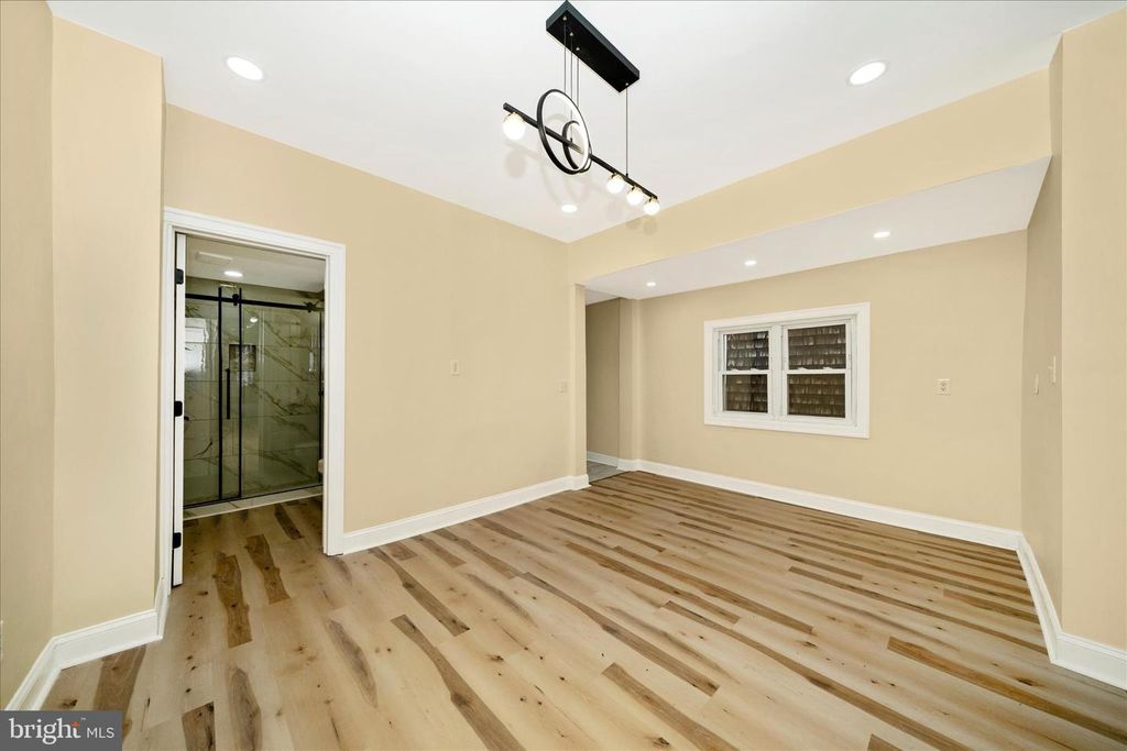 Image 78 of property listing at 728 E 35TH ST, Baltimore, MD 21218