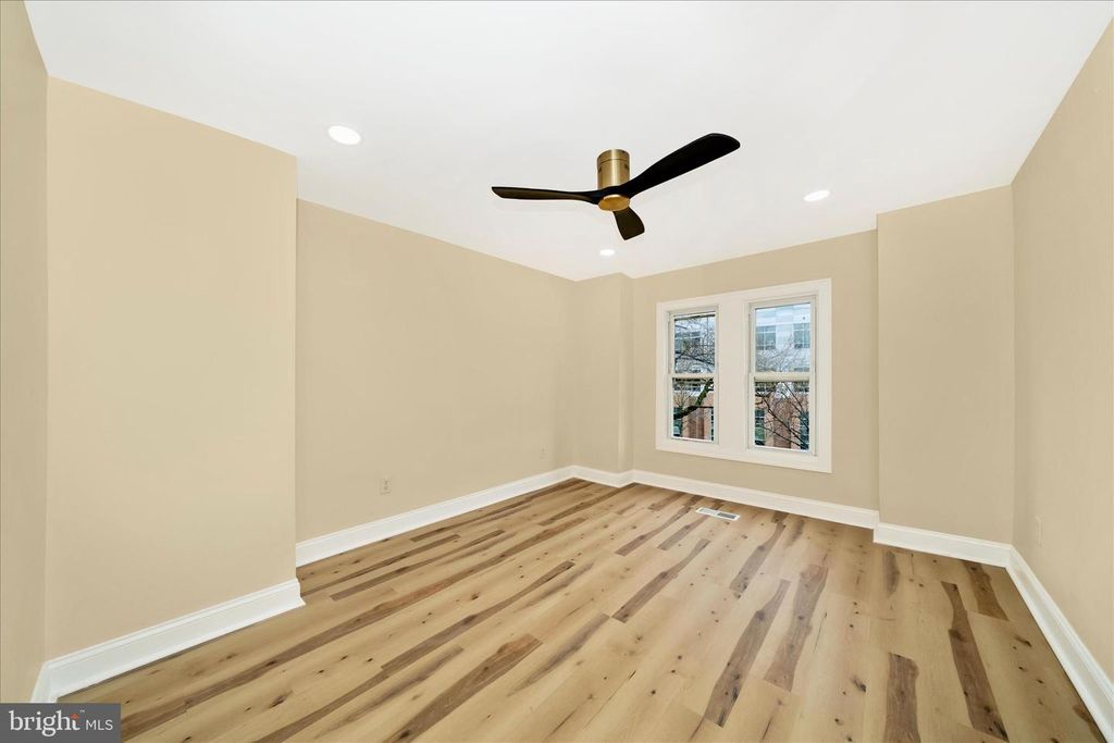 Image 85 of property listing at 728 E 35TH ST, Baltimore, MD 21218