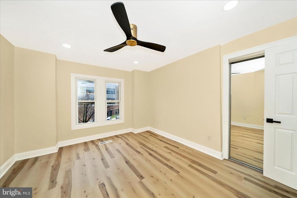 Image 86 of property listing at 728 E 35TH ST, Baltimore, MD 21218