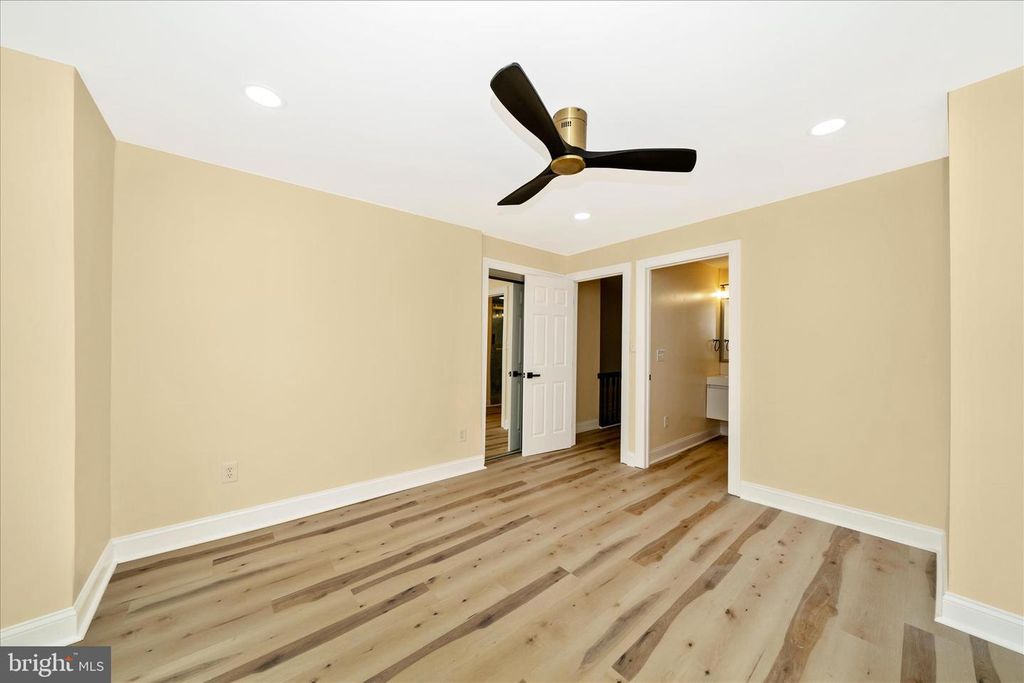 Image 87 of property listing at 728 E 35TH ST, Baltimore, MD 21218