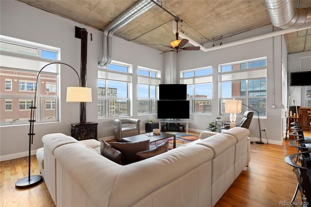 1890 Wynkoop Street 801, Denver, CO 80202