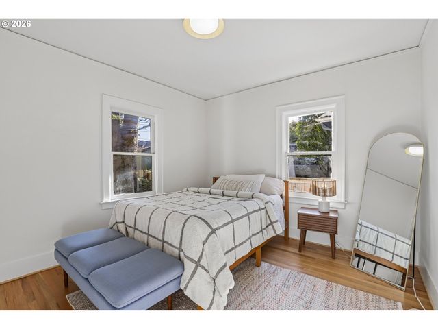 2212 Se TAMARACK Ave, Portland, OR 97214