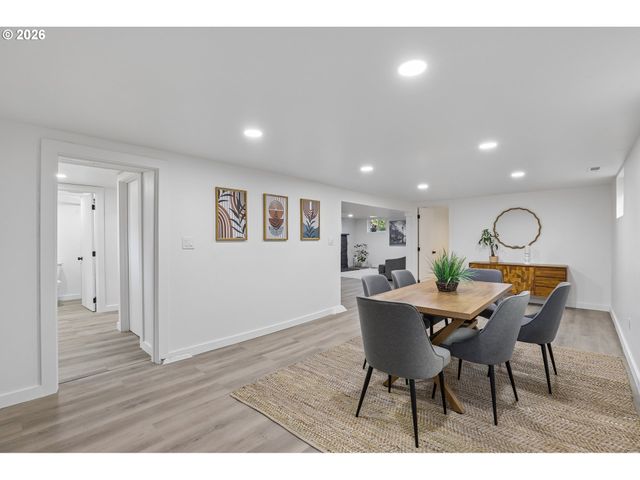 2212 Se TAMARACK Ave, Portland, OR 97214
