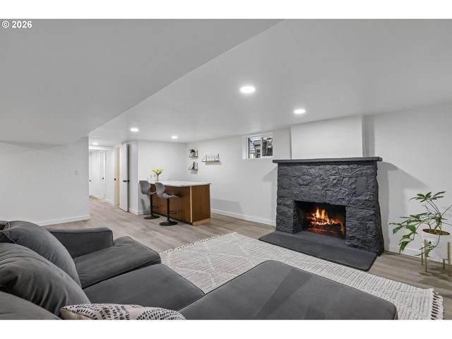 2212 Se TAMARACK Ave, Portland, OR 97214