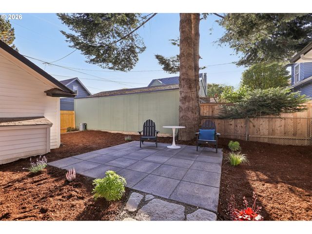 2212 Se TAMARACK Ave, Portland, OR 97214