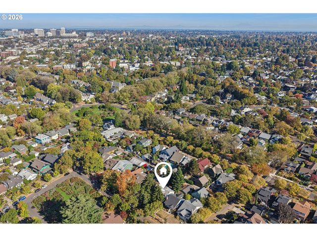 2212 Se TAMARACK Ave, Portland, OR 97214