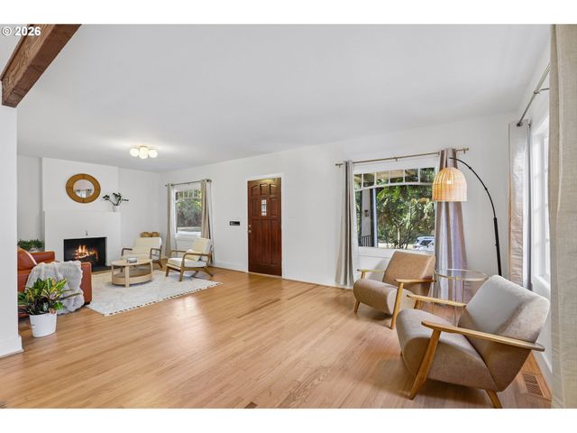 2212 Se TAMARACK Ave, Portland, OR 97214