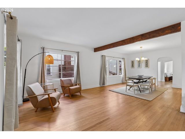 2212 Se TAMARACK Ave, Portland, OR 97214