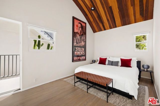 8374 Yucca Trail, Los Angeles, CA 90046
