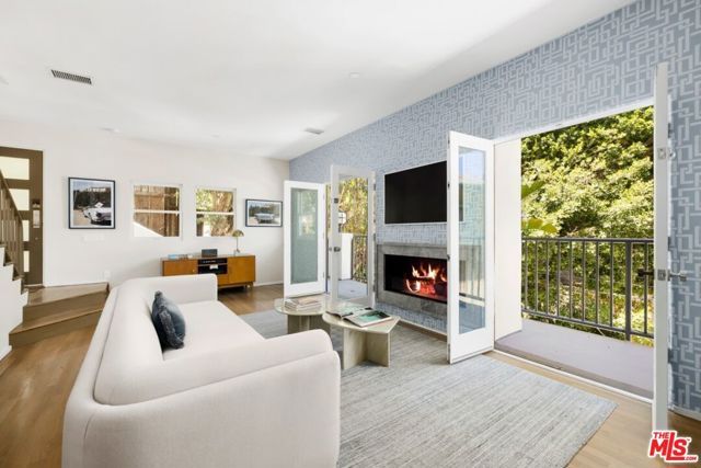 8374 Yucca Trail, Los Angeles, CA 90046