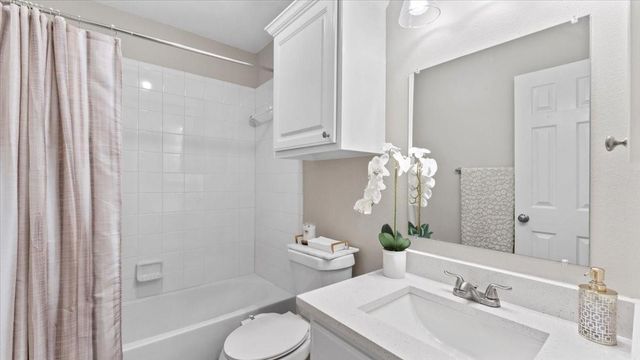 14731 Ramblebrook Lane, Humble, TX 77396