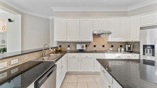 14731 Ramblebrook Lane, Humble, TX 77396