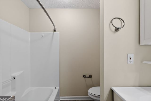 510 Bowden Drive, Ellenwood, GA 30294