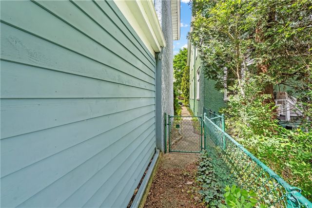 316 Broad, Sewickley, PA 15143