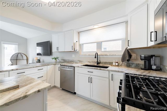 20188 Wellesley Street, Riverview, MI 48193