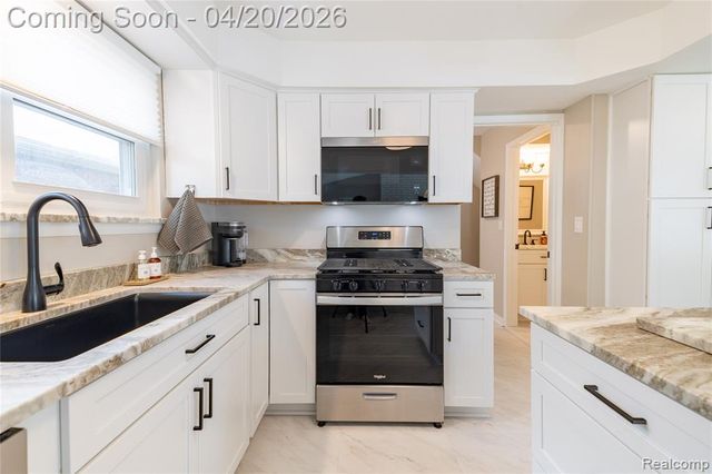 20188 Wellesley Street, Riverview, MI 48193
