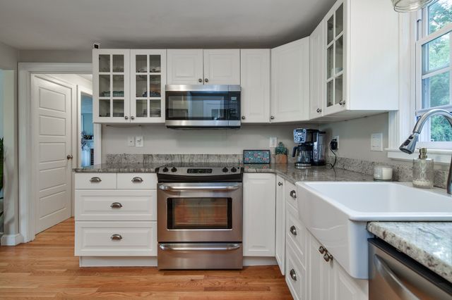 70 Lockland Ave, Framingham, MA 01701