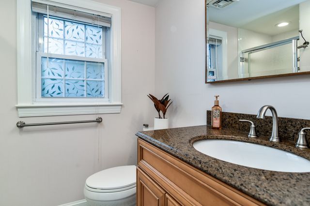 70 Lockland Ave, Framingham, MA 01701