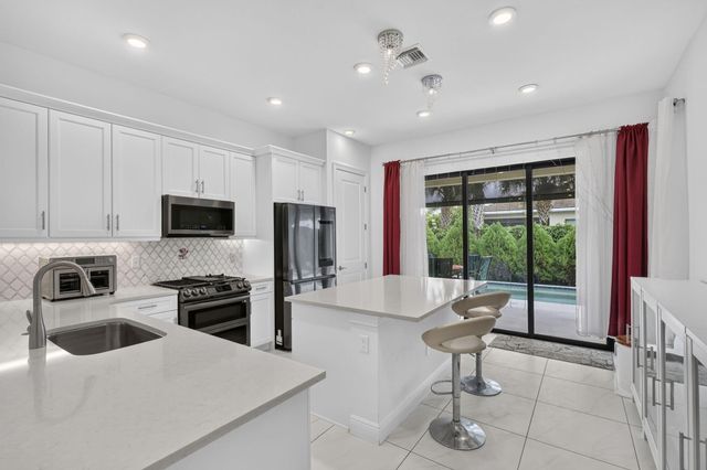 16065 Key Biscayne Lane, Westlake, FL 33470