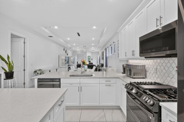 16065 Key Biscayne Lane, Westlake, FL 33470