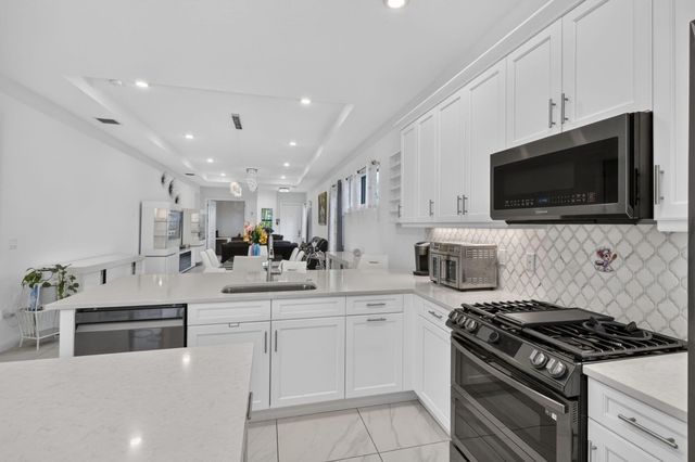 16065 Key Biscayne Lane, Westlake, FL 33470