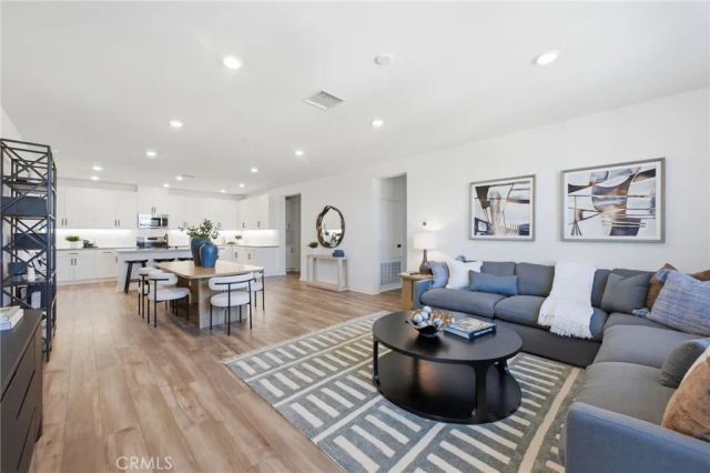 12903 Paradiso Dr 301, Eastvale, CA 92880