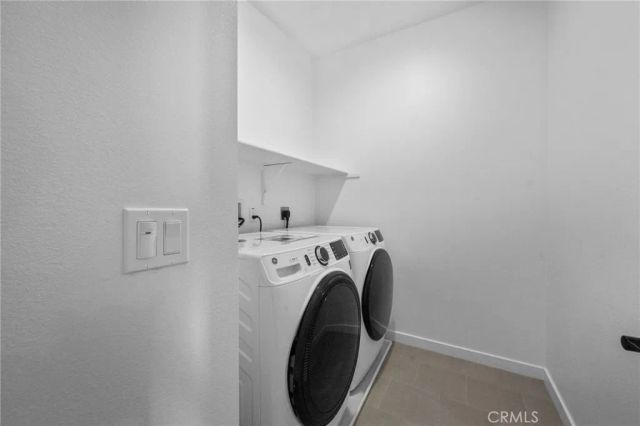 12903 Paradiso Dr 301, Eastvale, CA 92880