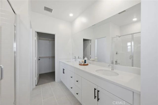 12903 Paradiso Dr 301, Eastvale, CA 92880