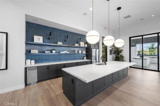 12903 Paradiso Dr 301, Eastvale, CA 92880