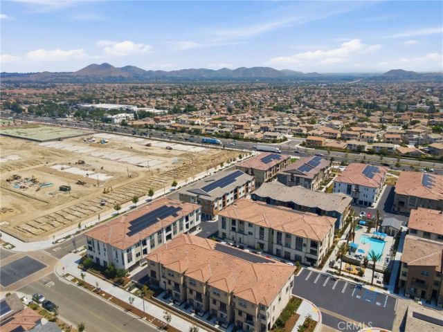 12903 Paradiso Dr 301, Eastvale, CA 92880