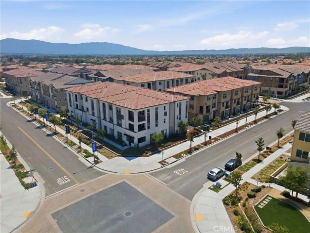 12903 Paradiso Dr 301, Eastvale, CA 92880
