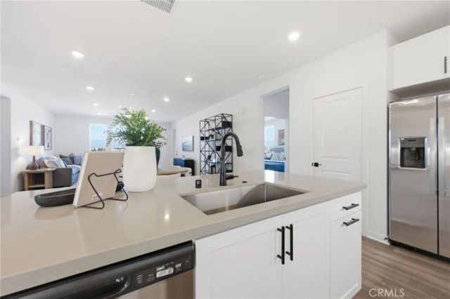 12903 Paradiso Dr 301, Eastvale, CA 92880