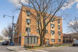 7545 N Winchester Avenue 404, Chicago, IL 60626