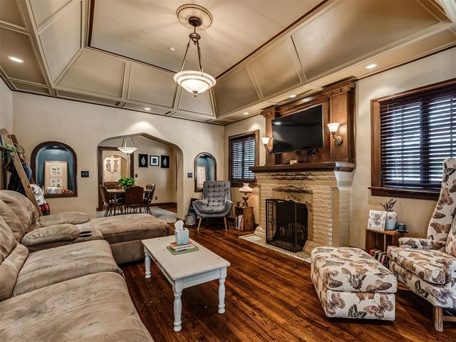 1128 N Broadway Avenue, Shawnee, OK 74801