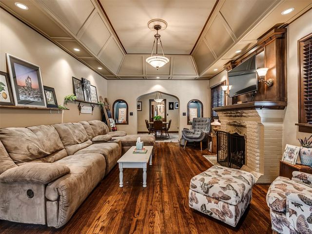 1128 N Broadway Avenue, Shawnee, OK 74801