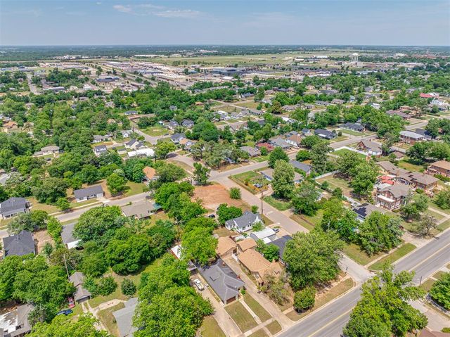 1128 N Broadway Avenue, Shawnee, OK 74801