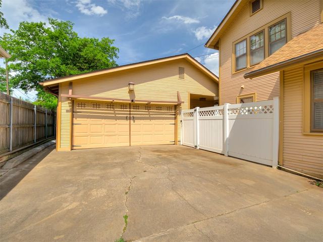 1128 N Broadway Avenue, Shawnee, OK 74801