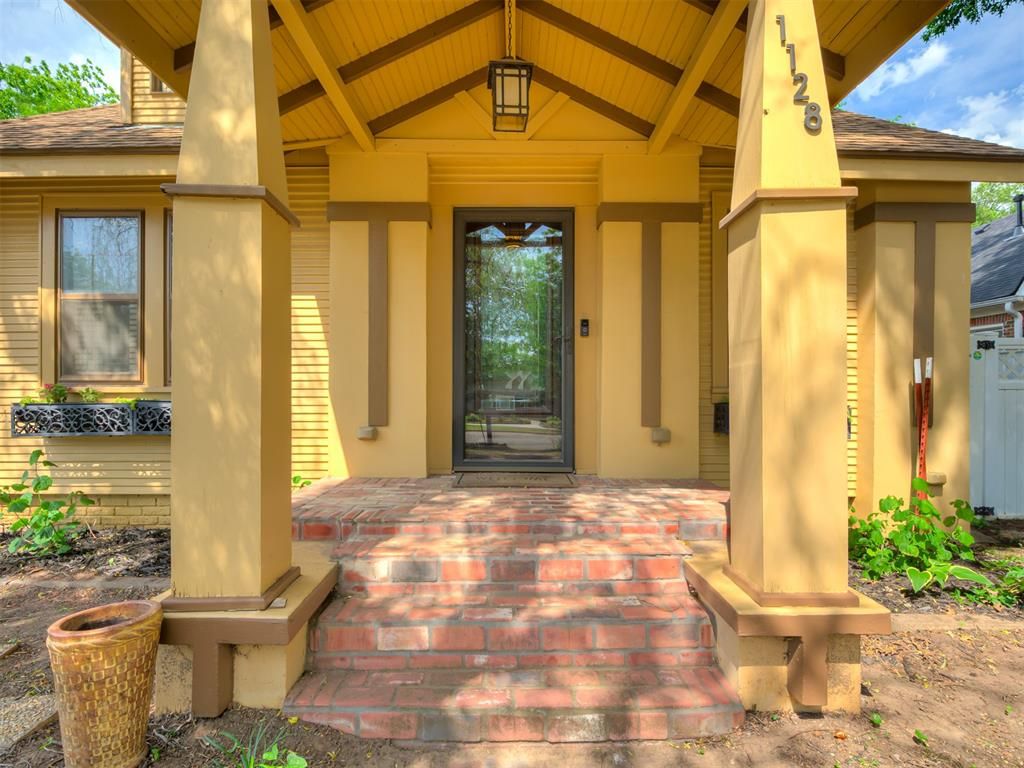 1128 N Broadway Avenue, Shawnee, OK 74801