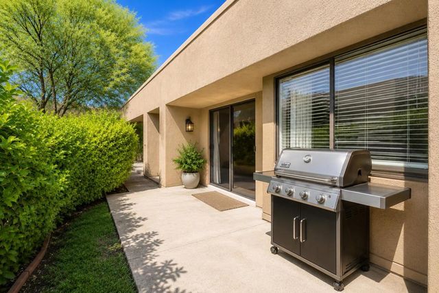 73280 Rosewood Court, Palm Desert, CA 92260