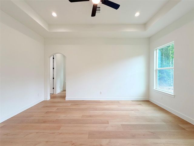 1324 Road 6604, Dayton, TX 77535