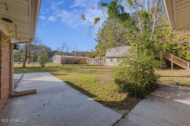 1803 Henderson Street, Waveland, MS 39576