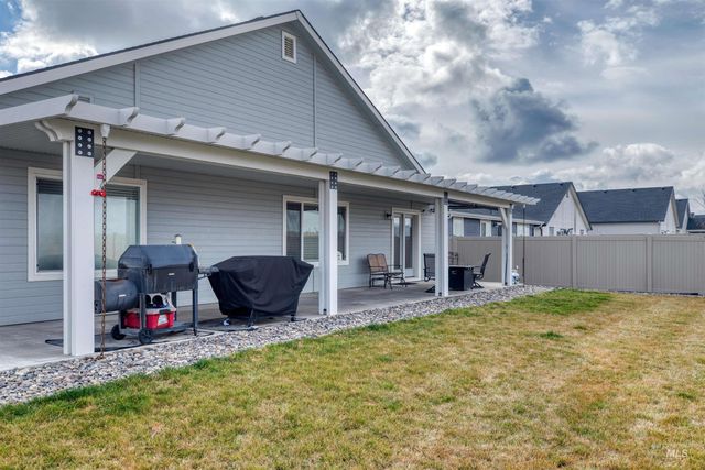 11534 W Trooper St, Nampa, ID 83651