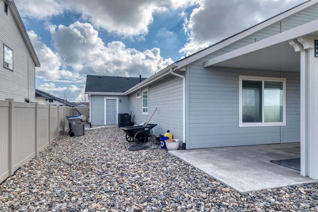 11534 W Trooper St, Nampa, ID 83651