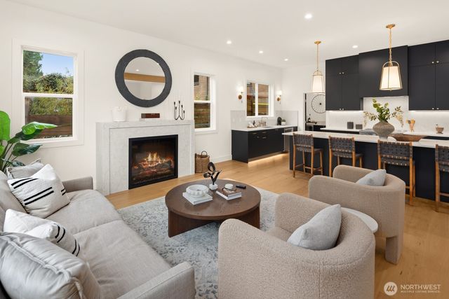 8838 28th Avenue NW, Seattle, WA 98117